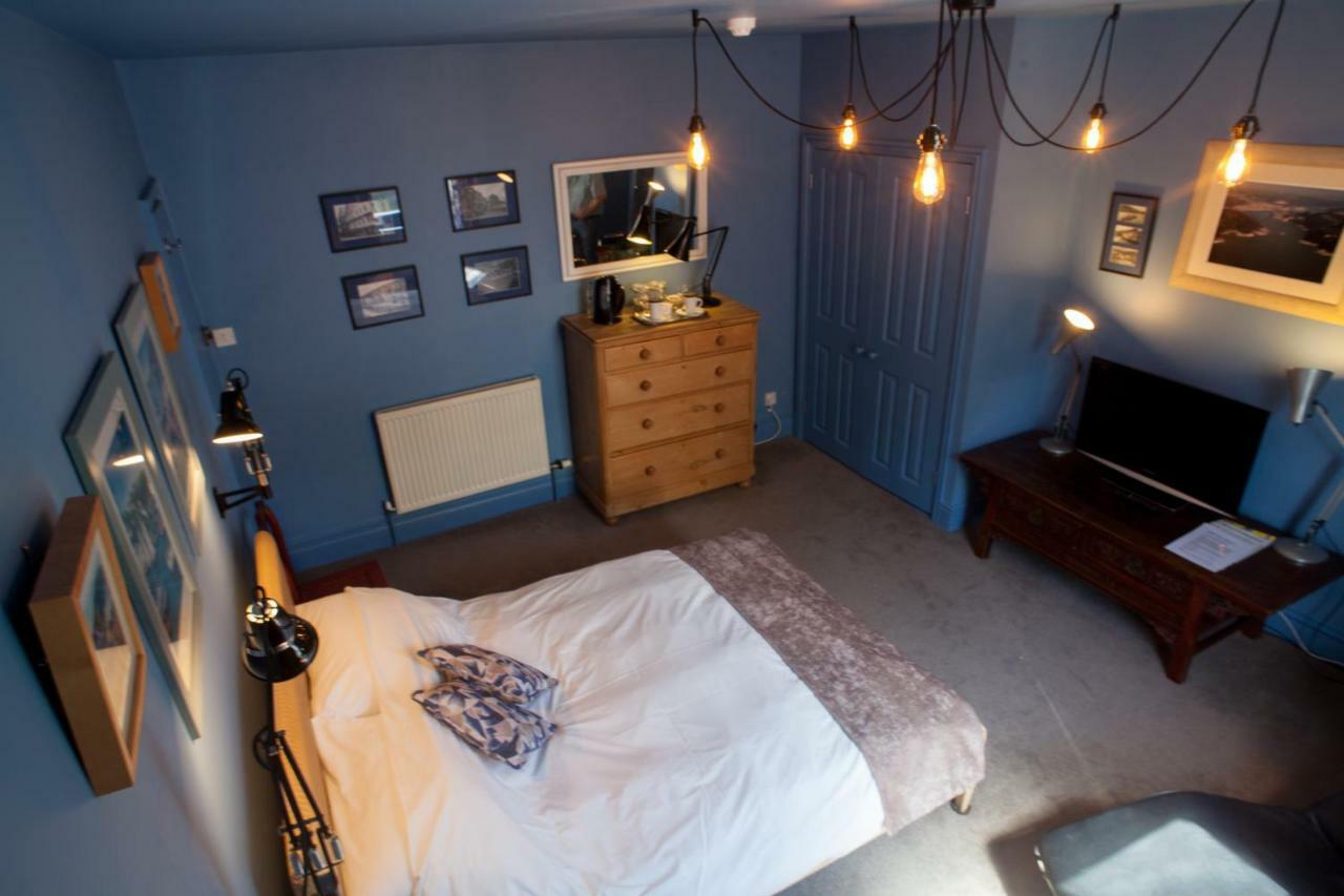Bed and Breakfast Hill View House à Dartmouth Extérieur photo